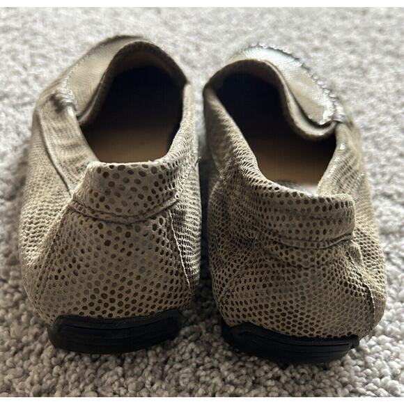 Vaneli Shoes Womens 7.5M Penny Loafers Green Slip On Casual Comfort Low Top Flat - Picture 5 of 11